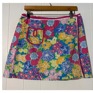Lilly Pulitzer Floral Mini Skirt Size 8 Cotton Colorful Summer Pockets thumbnail 2