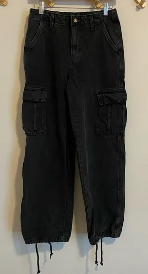 Levi's Black '94 Baggy Cinched Ankle Cargo Jeans size 24 thumbnail 1