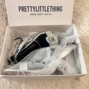PrettyLittleThing SILVER METALLIC THICK STRAP BLOCK HEELED SANDALS NWT - SIZE 8 thumbnail 11