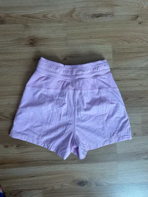 Lululemon vita pink scuba shorts thumbnail 2