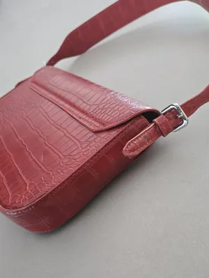 Mango NWOT! MNG Red Croc-Embossed Faux Leather Shoulder Bag thumbnail 3