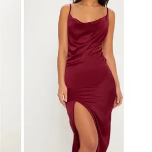 PrettyLittleThing Burgundy Slip Dress NWT thumbnail 3