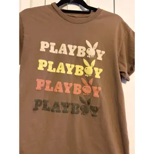 Playboy T Shirt‎ Brown Graphic Print Short Sleeve Crew Neck Womens M thumbnail 4