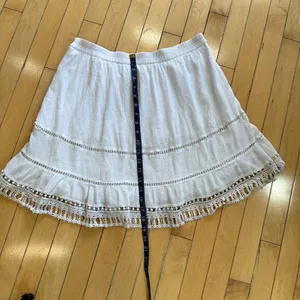 OLD NAVY Eyelet Cut Out Crepe-like Linen-like Mini Skirt - Medium thumbnail 6