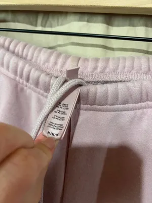Skims joggers thumbnail 2