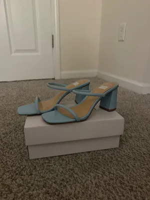 Light Blue Heel thumbnail 2