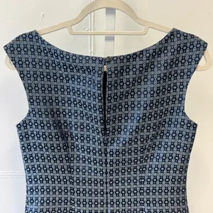 Anne Klein Geometric Diamond Sheath Dress Size 4 Sleeveless Office Navy Blue thumbnail 4
