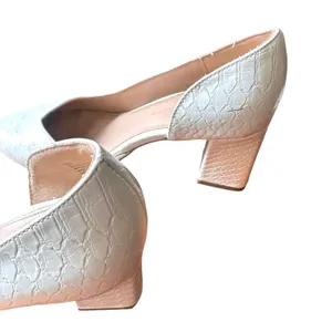 BCBGeneration Sheila Snake Skin Pointy Pump White‎ Sz 6 thumbnail 6