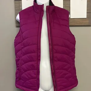 Land’s End Women’s Fuchsia Black Sleeveless Full Zip Puffer Nylon Vest-Small 6-8 thumbnail 3