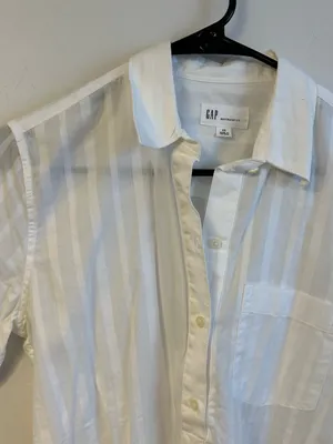 GAP Men's White Long-Sleeve Stripe Button-Down Shirt thumbnail 2