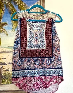 Lucky Brand shirt crochet detail size medium thumbnail 1