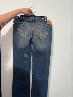Hollister Flare Jeans thumbnail 8