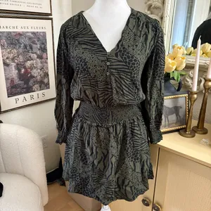 RAILS‎ Zana Olive Mixed Animal Stripe Dress Smocked Waist Size Medium thumbnail 3