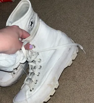 Converse Chuck Taylor All High-Top Lugged Star thumbnail 4
