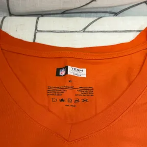 NFL Team Apparel Denver Broncos‎ XL Orange V-Neck Graphic T-Shirt Short Sleeve thumbnail 4