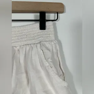 American Eagle White Lace Trim Shorts XS Boho Smocked Waist Lightweight‎ thumbnail 4