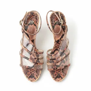 Louise et Cie Nabila Sandals Women 9.5 Pink Snakeskin Clear PVC Strappy thumbnail 2
