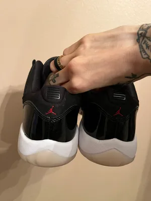 Air Jordan 11 Retro Low GS ‘72-10’ thumbnail 4