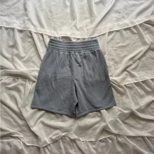 Abercrombie & Fitch High Waist Shorts thumbnail 7