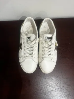 Vintage Havana White Sneakers with Gold Star Accent thumbnail 5