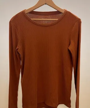 American Eagle Soft & Sexy Plush Ribbed Long Sleeve Top Size Small Rust‎ thumbnail 1