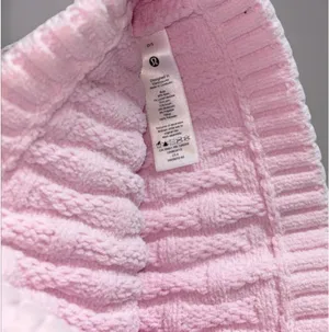 New Lululemon Womens Cable-Knit Pom-Pom Beanie hat winter chenille soft Pink thumbnail 9