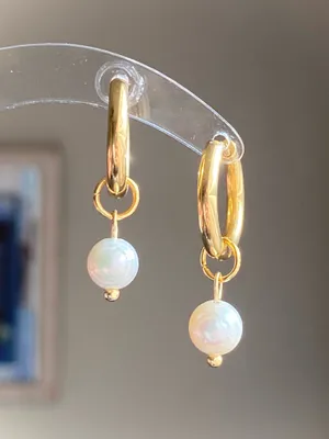 Handmade dainty freshwater pearls hoop earrings💖 thumbnail 1