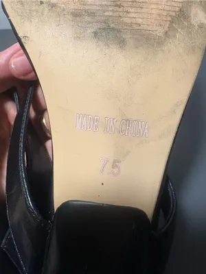 Black Kitten-Heel Thong Sandals thumbnail 7