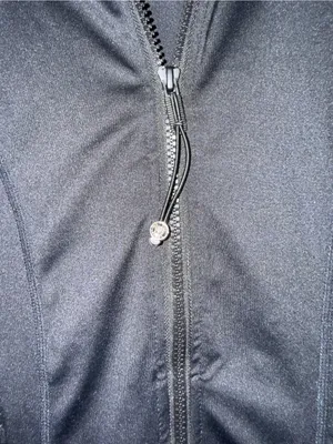 Black Zip thumbnail 2