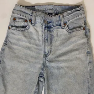 American Eagle Highest Rise Baggy Straight‎ Jeans Light Wash Blue Womens 000 Reg thumbnail 4