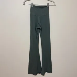 OFFLINE By Aerie Real Me High Waisted Crossover Flare Legging Green Size Small thumbnail 6
