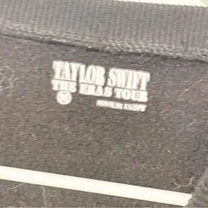 Taylor Swift Size Medium 2023 Eras Tour Black Hoodie Rare Merch thumbnail 3
