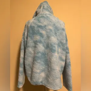 EUC Victoria’s Secret Pink Blue and White Sherpa Pullover Hoodie size medium thumbnail 3