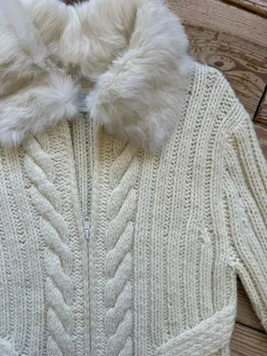 Phosphoru zip up sweater made of a blend of 85% acrylic and 15% wool size L thumbnail 2