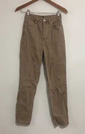 H&M Divided Ankle-length Beige Jeans size 0. thumbnail 1