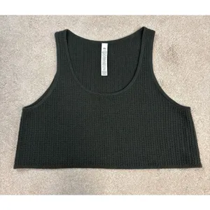 NWOT Alo Yoga Cashmere Plush Waffle Crop Tank Top Dark Cactus Gray Size L thumbnail 2