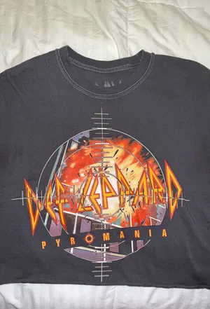 Def Leppard Tee thumbnail 2