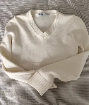 ZARA Cropped Cable Knit Sweater Cream thumbnail 1