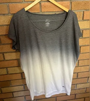 Nike Dri-Fit Athletic Casual Grey and White Ombre Lightweight Shirt One Size thumbnail 1