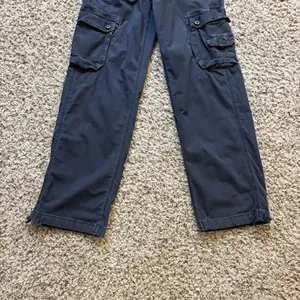 American Eagle Black Cargo Pants y2k Grunge Size Women’s 2/XS Regular thumbnail 2