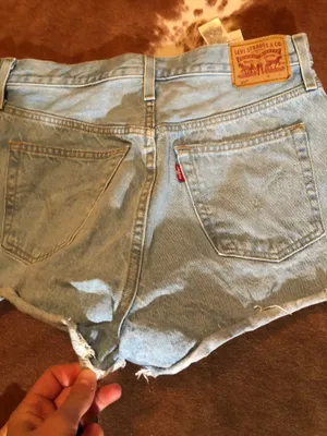Levi's button fly light washed shorts  size 29 thumbnail 7