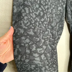 Lululemon Align Crop *21" Wild Thing Camo Deep Coal Multi 8 thumbnail 3