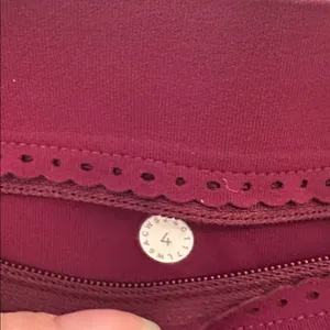 Lululemon Eggplant High-Waisted Cropped‎ Leggings size 4 EUC thumbnail 5
