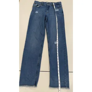 Levis Low Pro Straight Jean Women 27" Raw Hem Travel Vacation Stretch Distressed thumbnail 7