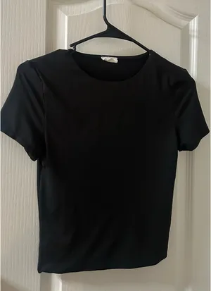 Cotton On Top Black Crop thumbnail 1