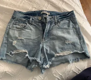 Refuge Distressed jean shorts thumbnail 1