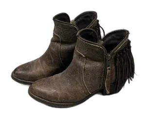 Circle G Corral Fringe Ankle Boots Womens 6 Distressed Leather Western Booties thumbnail 1