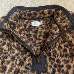 Animal Print Fleece Quarter thumbnail 3