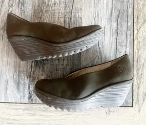 Fly London Yaz Green Suede Wedge Shoes 39/US 8-8.5 European Chic Grunge thumbnail 1