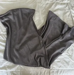 Forever 21 Satin maxi wedding guest dress thumbnail 4